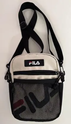 FILA メッシュポケット付きショルダーバッグ