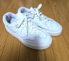 New Balance ホワイト スニーカー　厚底　24.5のサムネイル