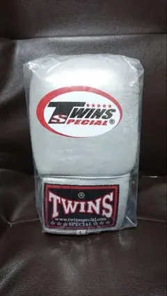 新品【Twins】ツインズ ボクシング パンチンググローブ シルバー×パープルLのサムネイル