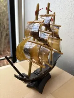 【鼈甲船/置物】船 ガラスケース付き 工芸品 アンティーク雑貨 鼈甲船/置物】船 ガラスケース付き 工芸品 アンティーク雑貨