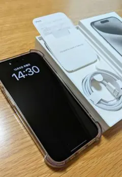 Apple iPhone 15 Pro 本体