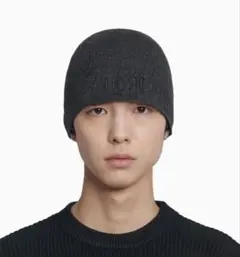 [定価 5394円] NOMANUAL NM EMBOSSED BEANIEのサムネイル