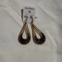 ピアス