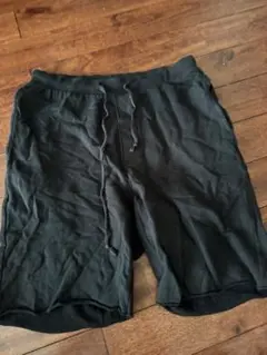 Cheap Monday 黒 ショートパンツ