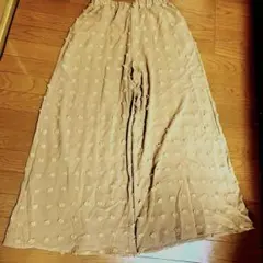フレアードットベージュパンツ