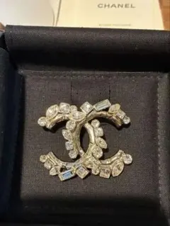 新品未使用】CHANEL CCマーク ブローチ | Mercari