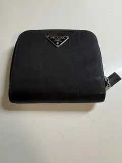 PRADA ブラック 二つ折り財布