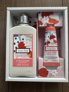 L'OCCITANE チェリーライチ　ボディ&ハンドセット