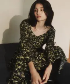 今季 zara フローラル柄ランジェリーミディワンピース - メルカリ