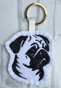 ハンドメイド　刺繍　パグ　うちの子　犬　キーホルダー　キーリング