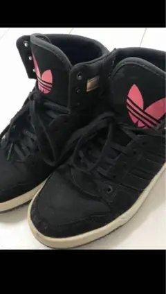 《adidas》！スニーカー！サイズ23センチ