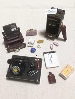 昭和おもひで温泉　旅館　黒電話　ロゼット　下駄箱　鏡台　レトロ　ミニチュア