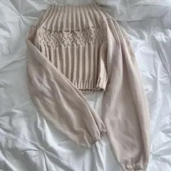 【美品】韓国系⭐︎透け感有　ショート丈　アイボリー　トップスのサムネイル
