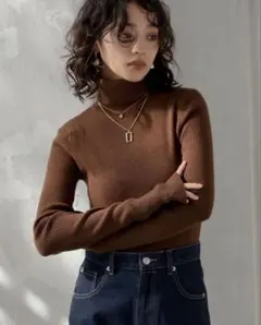 【Re:EDIT】指穴リブニットタートルネックトップス　Mサイズ　ブラウン