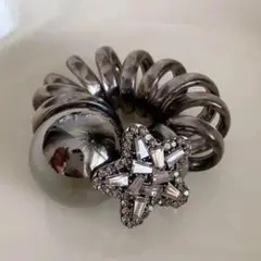 【ラスト1点】コイルヘアゴム　ビジュー&パール 星　ブラック　ヘアアクセ