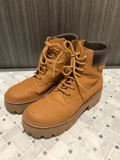 CHARLES & KEITH リプリーリッジッドソール アンクルブーツ