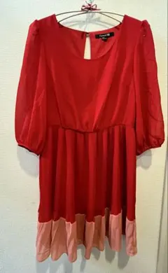 赤いワンピース 七分袖（M）