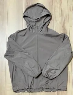 【最終値下げ】UNIQLO 撥水性 ライトブラウン　マウンテンパーカー S