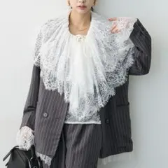 新品 繊細レースレースアップフリルブラウス frene同型/オフホワイト