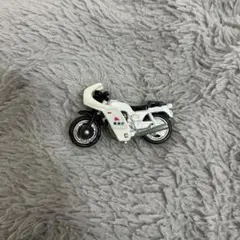 トミカ 警視庁 白バイ