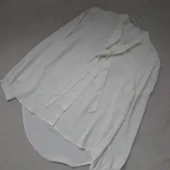 《pumpkin port》オフホワイト 長袖シャツ リボンタイ付き