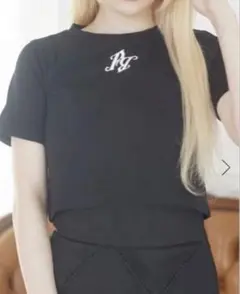 新品未使用タグ付　フィクルべべ　F BロゴクロップドTシャツ　黒　1サイズ