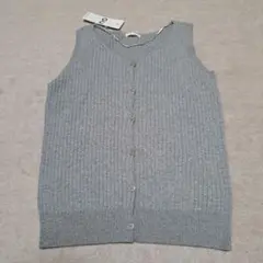 【タグ付き新品】GU リブフロントボタン　ベスト