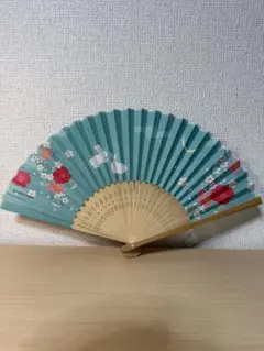 ウサギ　花柄 扇子