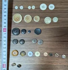 ボタンセット 多数のサイズと色