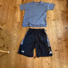 アンダーアーマーTシャツ & ショートパンツ