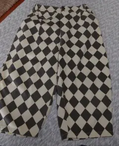 海外子供服　ブロックチェック柄パンツ　130cm