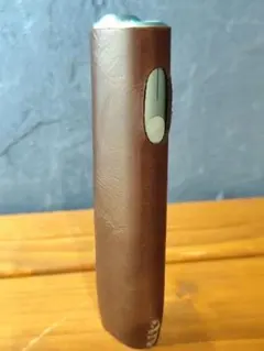 【手縫いの本革アイコスケース – シンプル＆丈夫な一品】※チョコレート