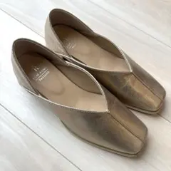 ロペピクニック パンプス 23.5cmのサムネイル