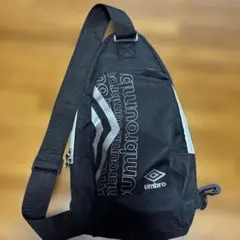 UMBRO ボディバッグ ブラック
