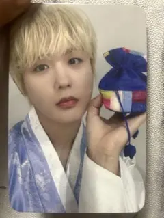 Item thumbnail for item 73bf5a28-1fc5-4e53-886b-d5c37c1359a8