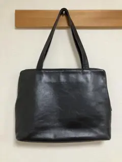 アニエスベー　レザートートバッグ　黒　ビジネス　A4対応