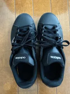 adidas スニーカー ブラック 25.0cmのサムネイル