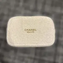 CHANEL BEAUTE ポーチ 雪の結晶チャーム付き