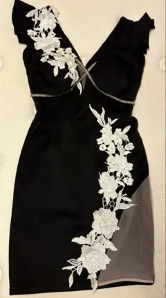 Jewels 黒 タイトドレス mサイズ