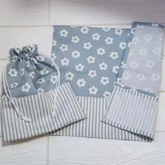巾着袋・コップ袋・給食袋＆ランチョンマット（水色お花柄×ストライプ）