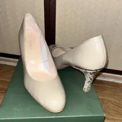 【未使用品】Trussardi ベージュ ハイヒールパンプス 25cm