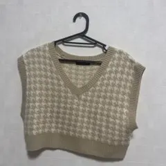 lovetoxic ベージュ ハウンドトゥース Vネック セーター S
