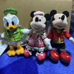 ディズニー　パルパルーザ　ぬいぐるみバッジ　2025 ミッキー　ミニー