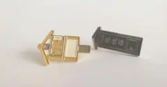 郵政150年記念 郵便ポスト ピンバッジ　2個　新品のサムネイル