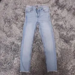 ZARA スキニーデニム　レディース