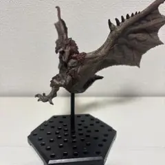 モンスターハンター ヌシ・リオレウス フィギュア
