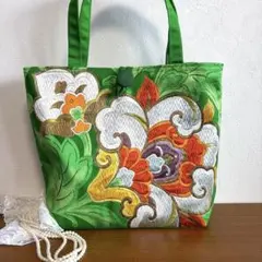 No.75 帯リメイクバック　緑地に刺繍デザイン トート