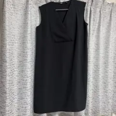 ★美品★UNIQLO ノースリーブワンピース　ブラック