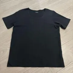 ★LES MUES ブラック 半袖Tシャツ★ デコルテ　綿100のサムネイル