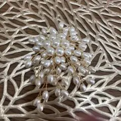 パール　装飾の花形　ブローチ　卒業式　入学式